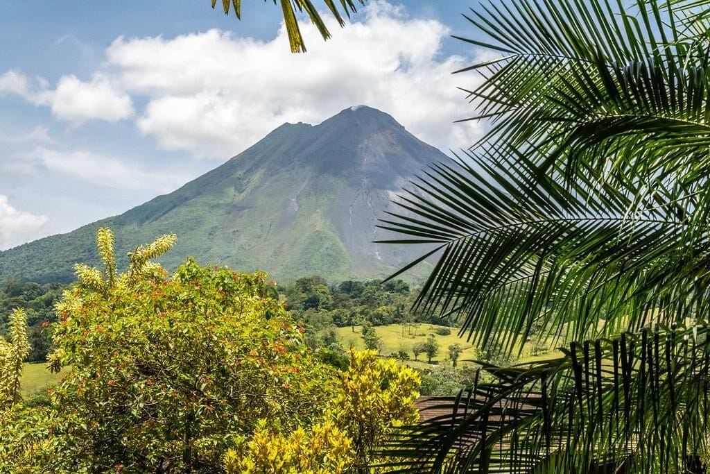 the best time to visit la fortuna costa rica